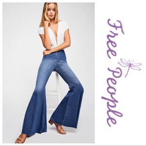 NWT We the Free Just Float On Flare Jeans